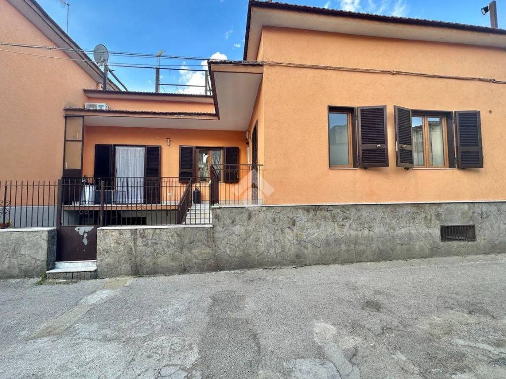 Villa in vendita ad Arzano via Giuseppe Zanardelli, 56