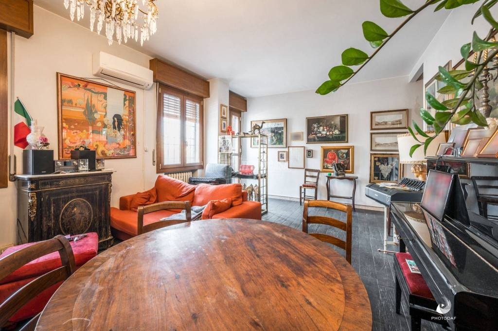 Appartamento in vendita a Modena emilia Ovest
