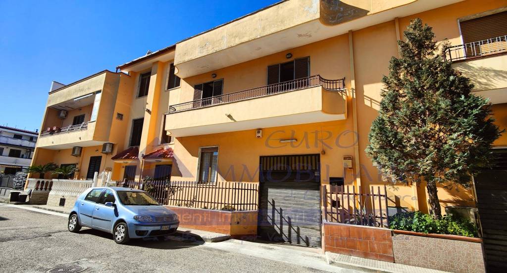 Casa Indipendente in vendita a Maddaloni via Cornato, 176
