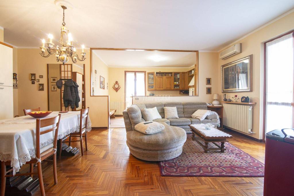 Appartamento in vendita a Pontirolo Nuovo via Giacomo Matteotti 3