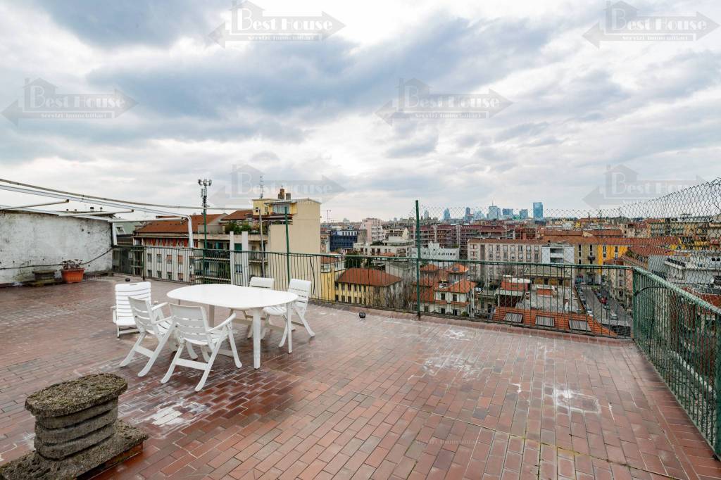 Appartamento in vendita a Milano via Teodosio, 70