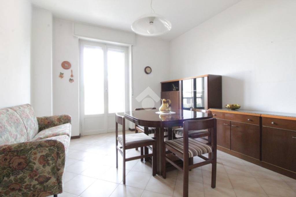 Appartamento in vendita a Turano Lodigiano via IV Novembre, 2