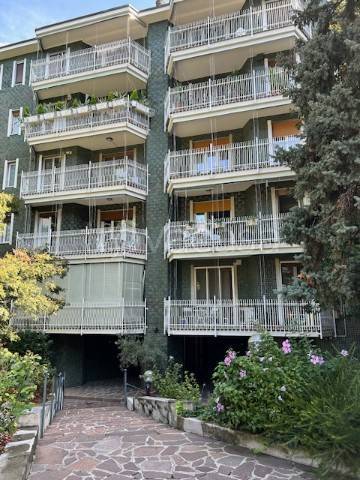 Appartamento in affitto a Milano via Val di Sole, 3