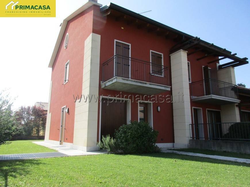 Villa a Schiera in vendita a San Pietro in Cariano via don cesare biasi, 73