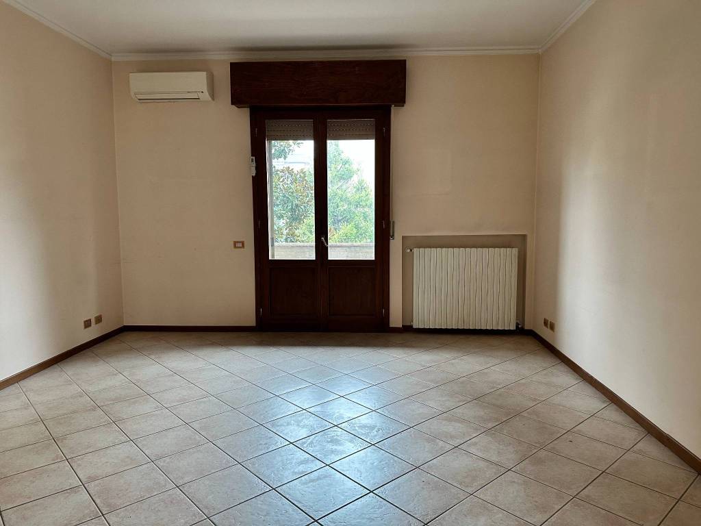Appartamento in vendita a Borgo Virgilio via Arnaldo da Brescia, 22