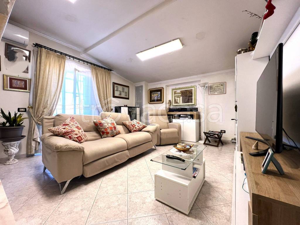 Appartamento in vendita a Rocca di Papa via delle Calcare, 53l