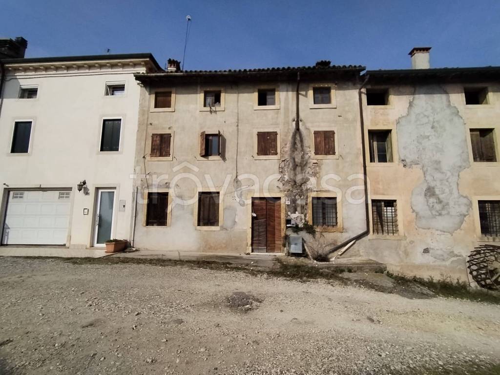 Casale in vendita a Roncà via Anconetta, 28