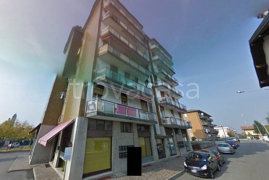 Appartamento all'asta a Boltiere via Gioacchino Rossini, 3