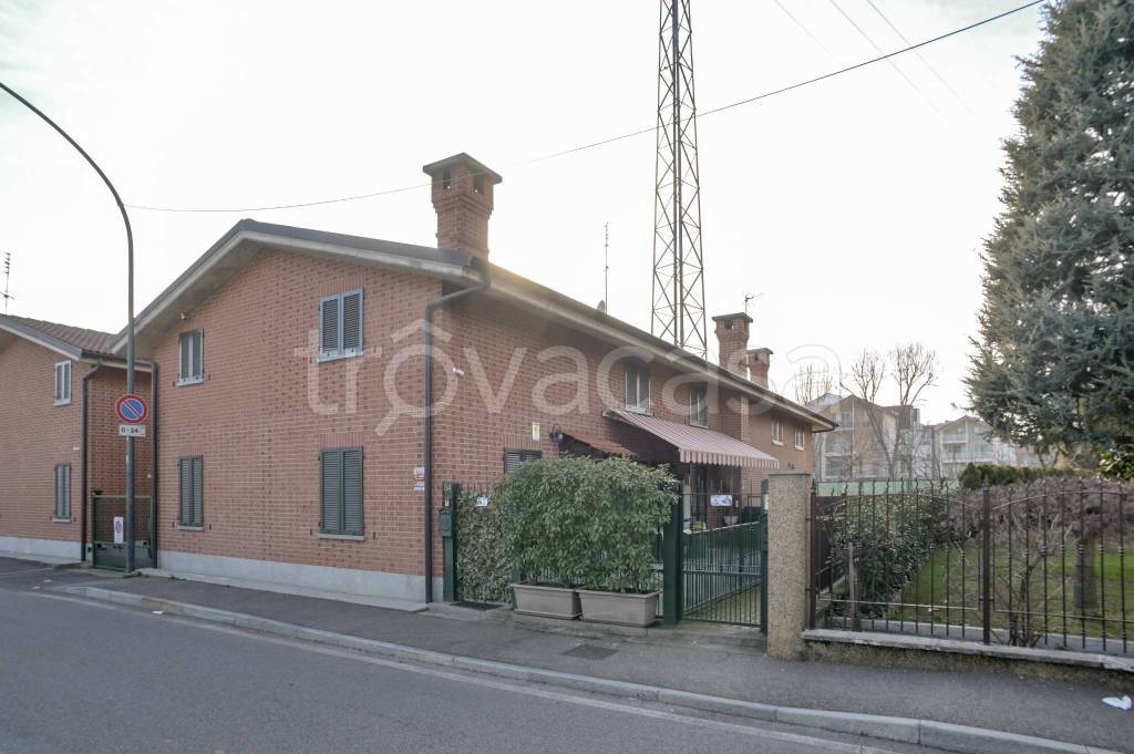 Villa in vendita a Nichelino via Guido Gozzano, 64
