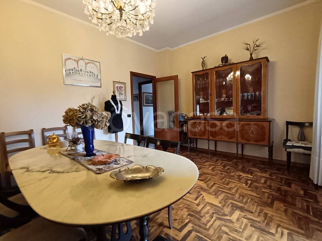 Appartamento in vendita a Valmontone piazza Alcide De Gasperi