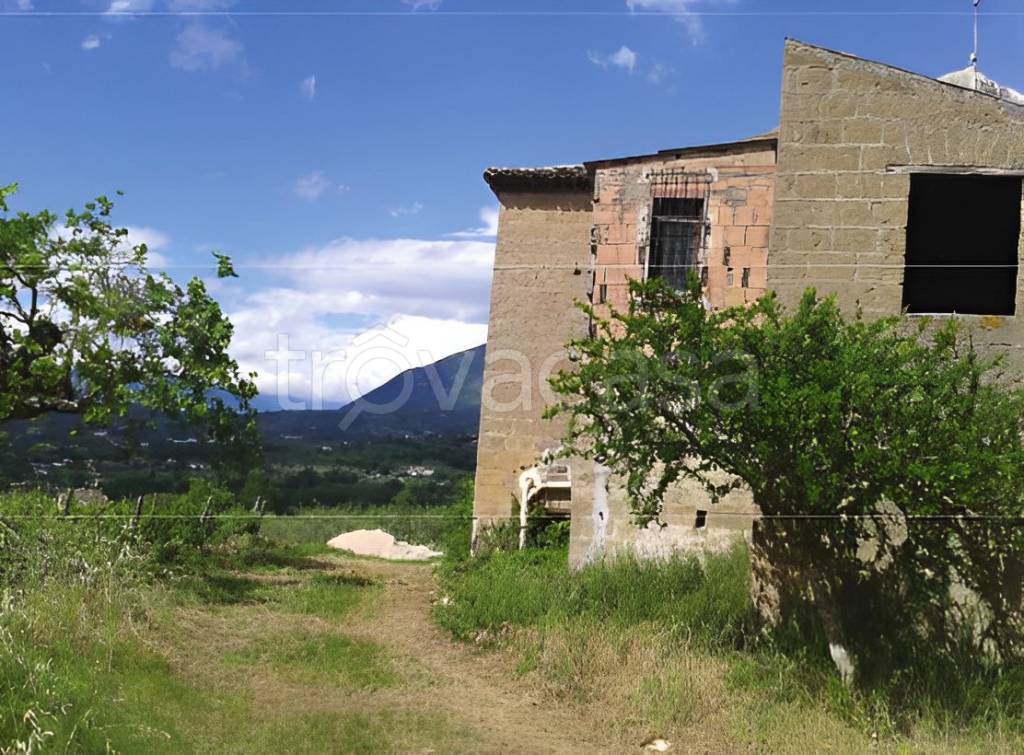 Casa Indipendente all'asta a Sant'Agata de' Goti contrada Piana del Monte