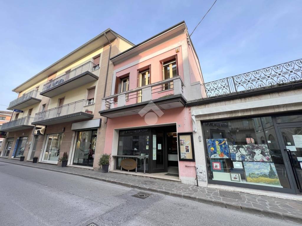 Casa Indipendente in vendita ad Asola via Giuseppe Garibaldi