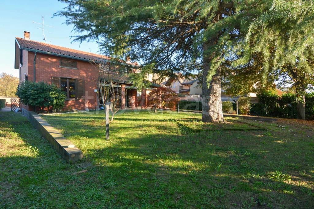 Villa in vendita a Origgio viale della Resistenza, 95