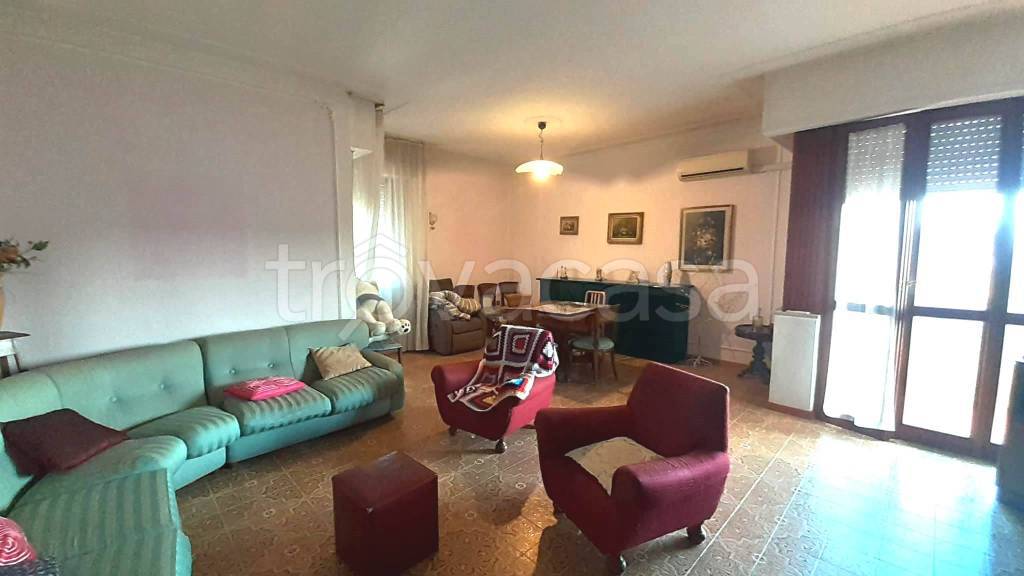 Appartamento in vendita a Foligno via Giuseppe Parini