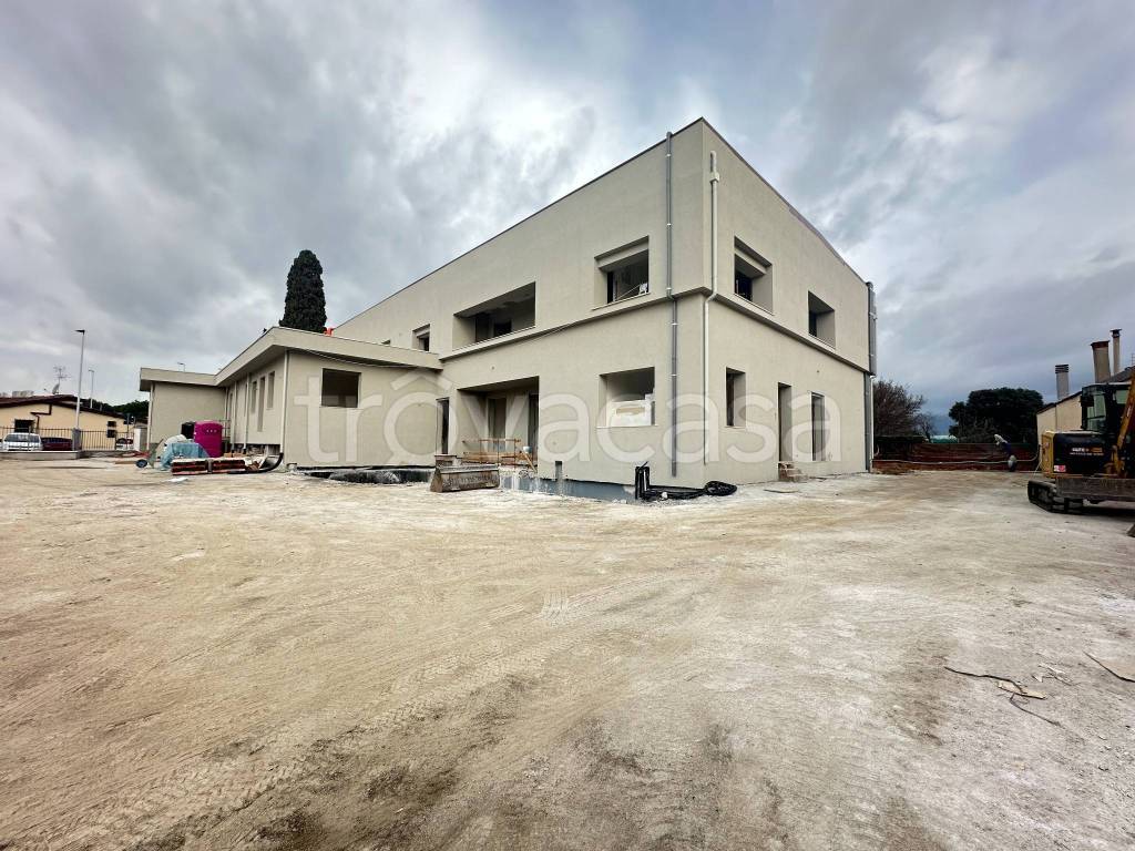 Appartamento in vendita a Firenze via Fratelli Stuparich
