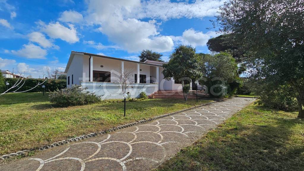 Villa in vendita ad Anzio via delle Fresie, 46