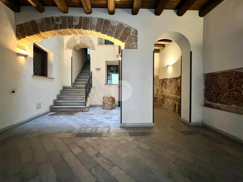 Appartamento in vendita a Palermo via Principe di s. Giuseppe, 11