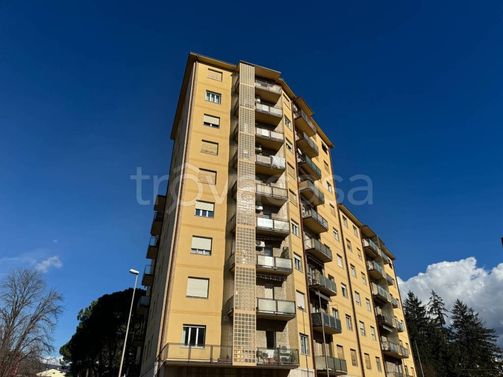 Appartamento in vendita a Gorizia via Margotti, 19