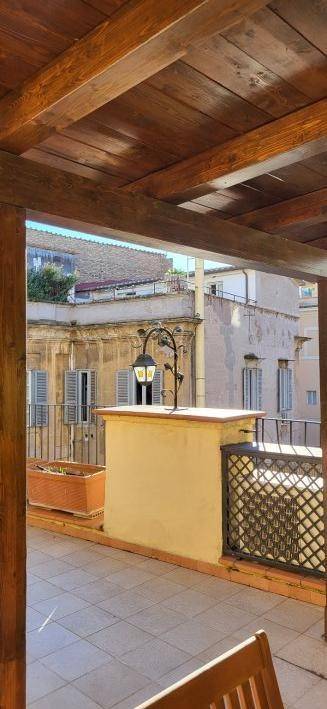 Appartamento in vendita a Roma largo di Torre Argentina