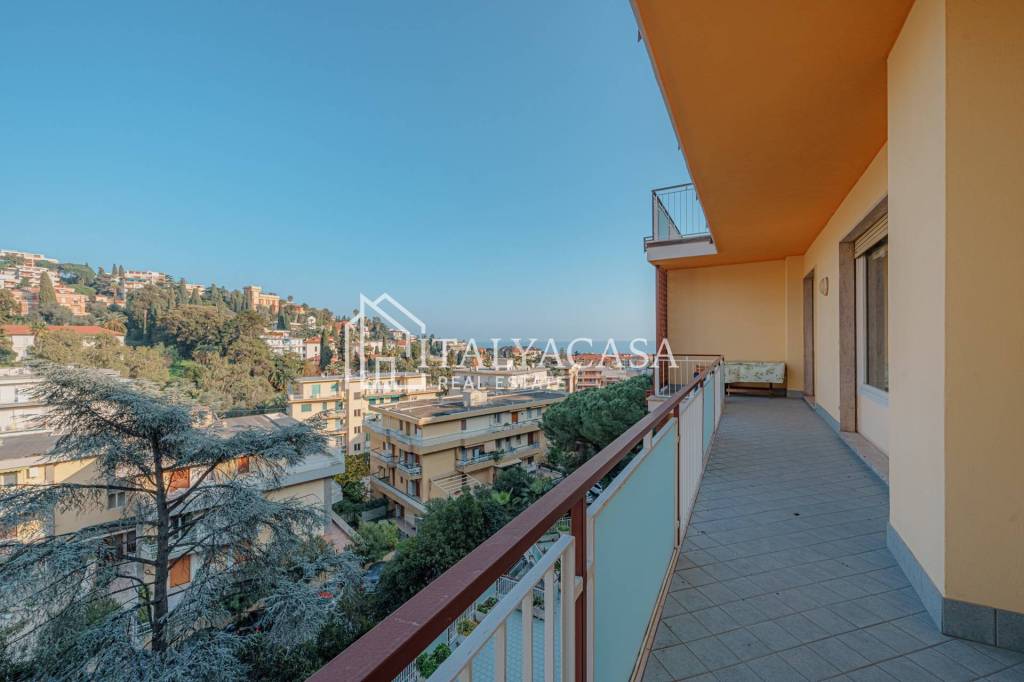 Appartamento in vendita a Sanremo via privata serenella, 31