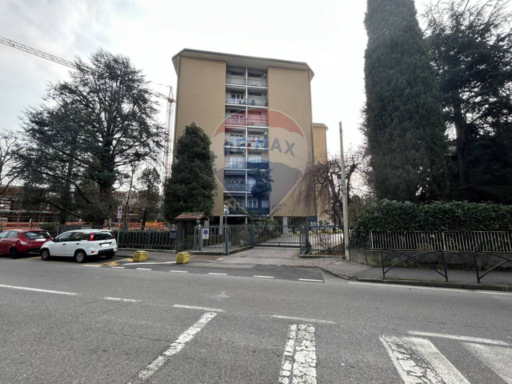 Appartamento in vendita ad Agrate Brianza via Dante, 26