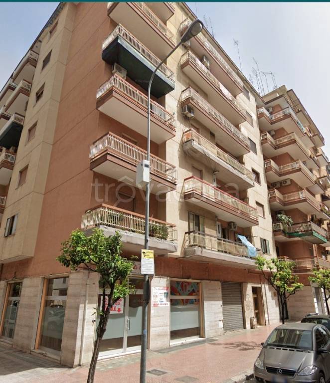 Appartamento in vendita a Taranto via Polibio, 41