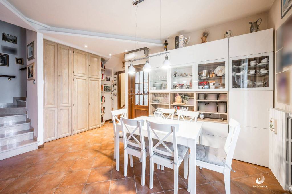 Villa a Schiera in vendita a Modena via dei Traeri