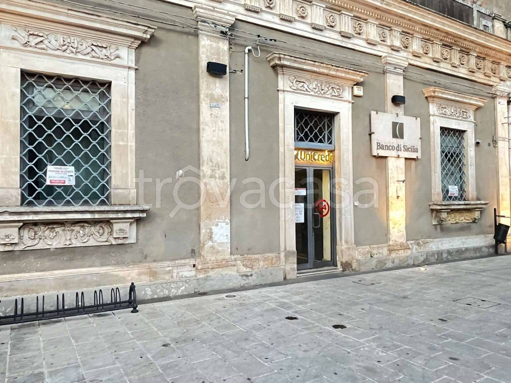 Ufficio in vendita a Canicattini Bagni via XX Settembre