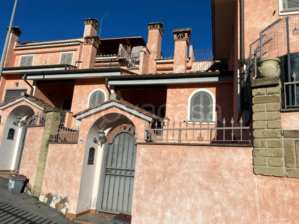 Villa in vendita a Roma via Ciro Trabalza