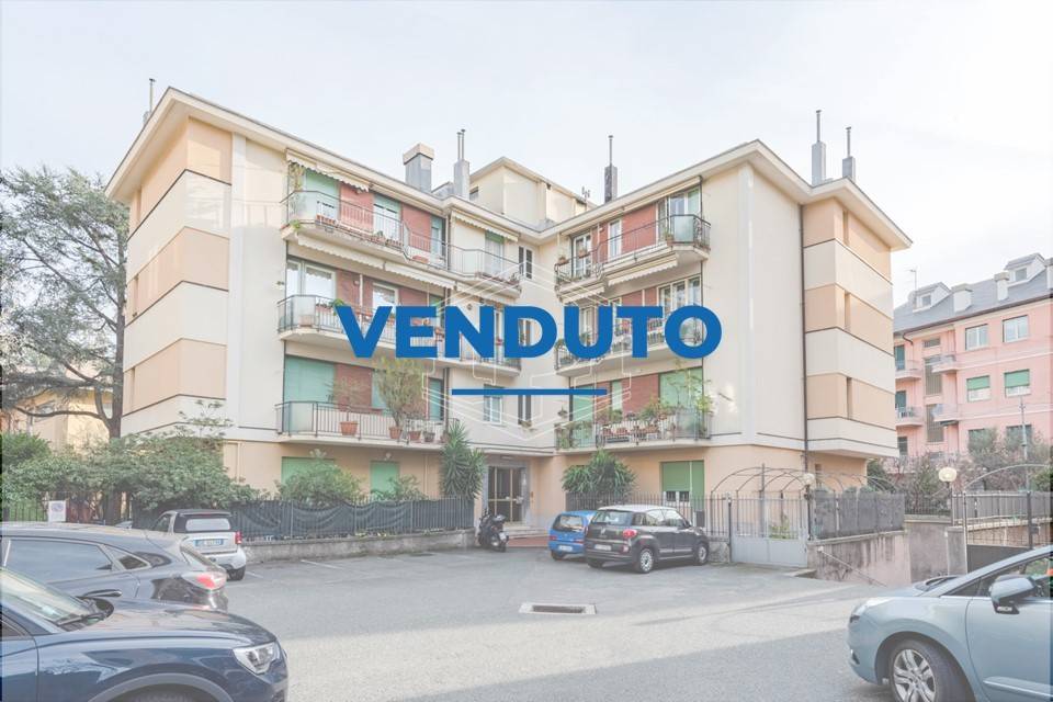 Appartamento in vendita a Genova via Montani