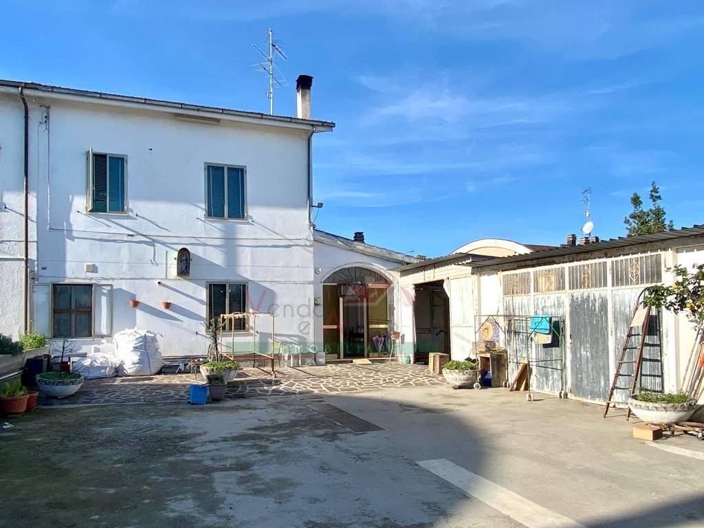 Casa Indipendente in vendita a Vasto via San Sisto