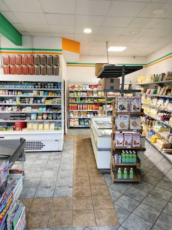 Supermercato/Minimarket in in vendita da privato a Serra Riccò via Fratelli Canepa, 72