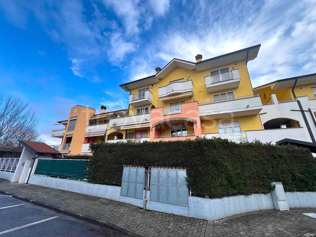 Appartamento in vendita a Rivalta di Torino via Sibilla Aleramo, 15