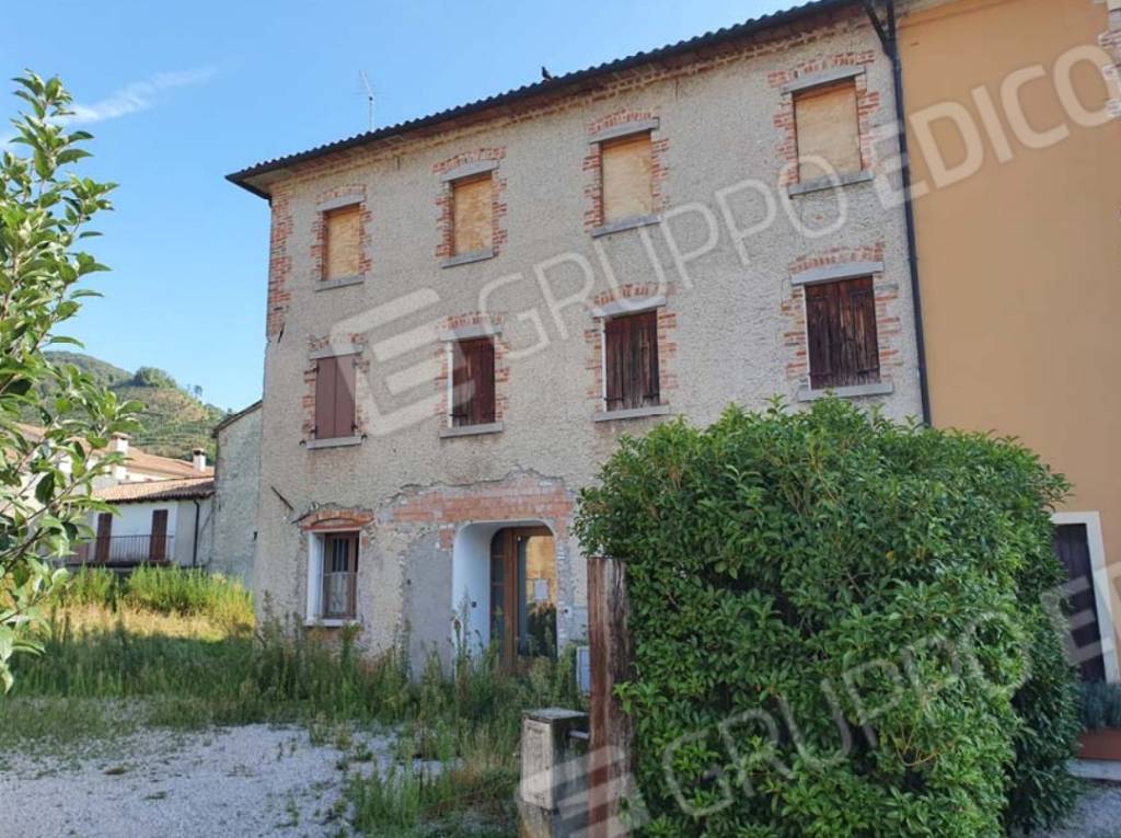 Villa Bifamiliare all'asta a Farra di Soligo via del Prosecco, 41