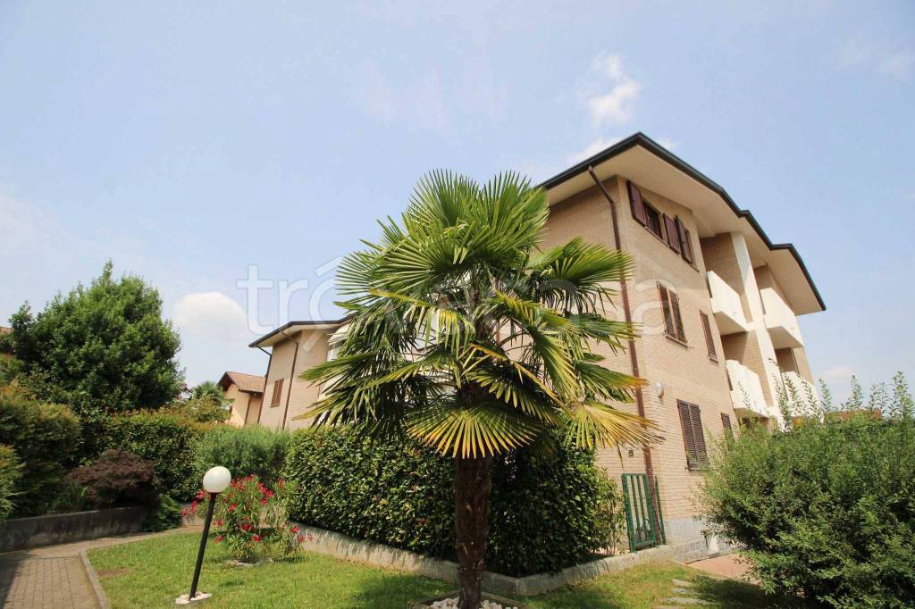 Appartamento in vendita a Lazzate via Sant'Antonio