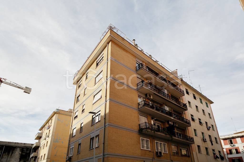 Appartamento in vendita a Roma via Giovanni Battista Nolli