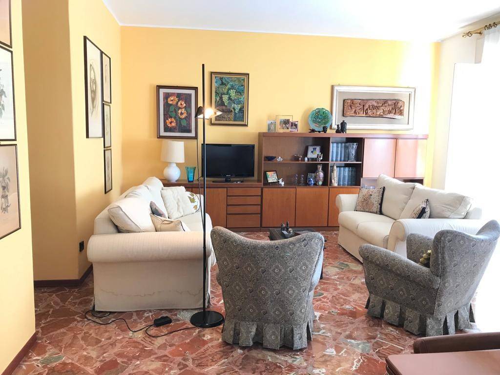 Appartamento in vendita a Palermo via Arrigo Boito, 44