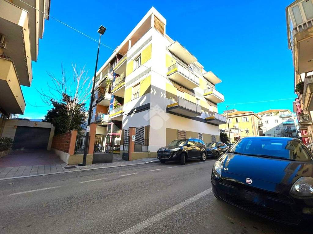 Appartamento in vendita a Pescara via Filippo Brunelleschi