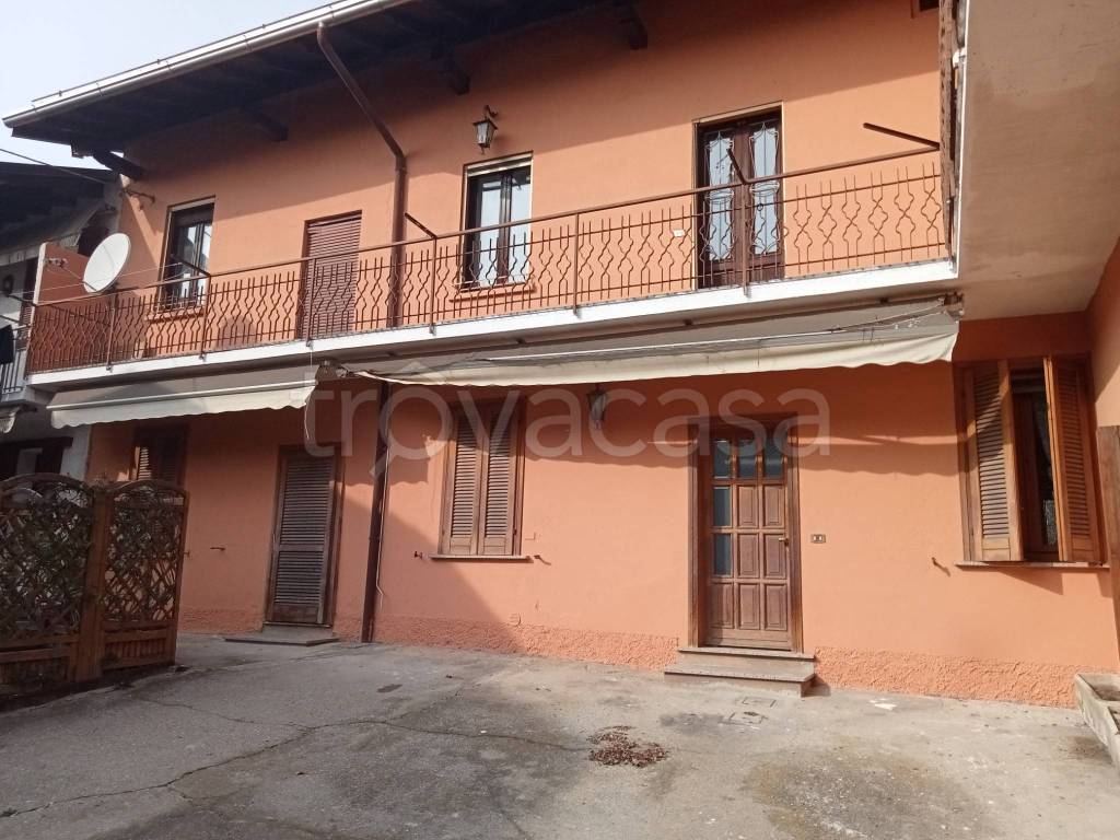Casa Indipendente in vendita a Somma Lombardo vicolo del Rosario, 3