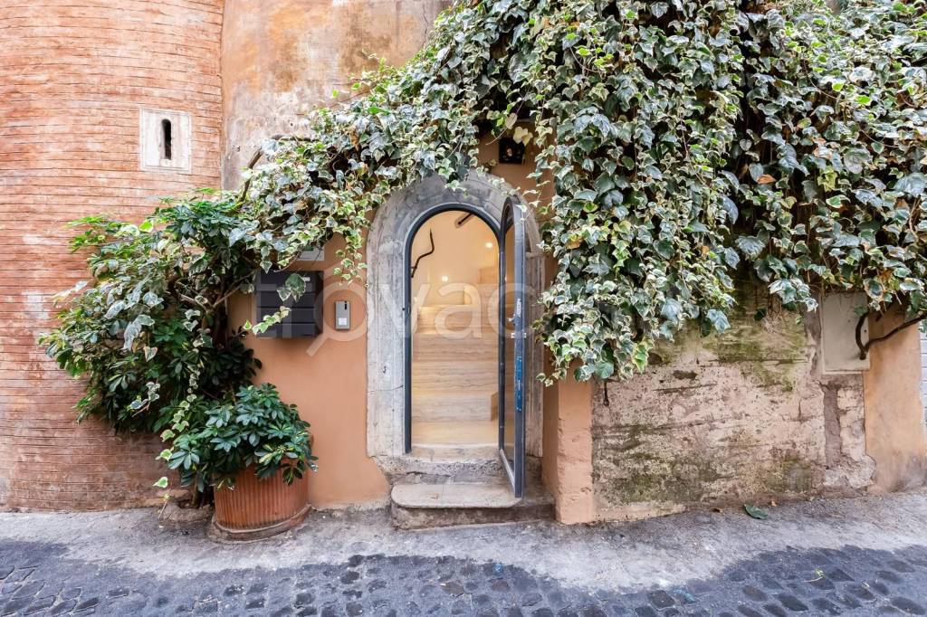 Appartamento in vendita a Roma vicolo del Leonetto