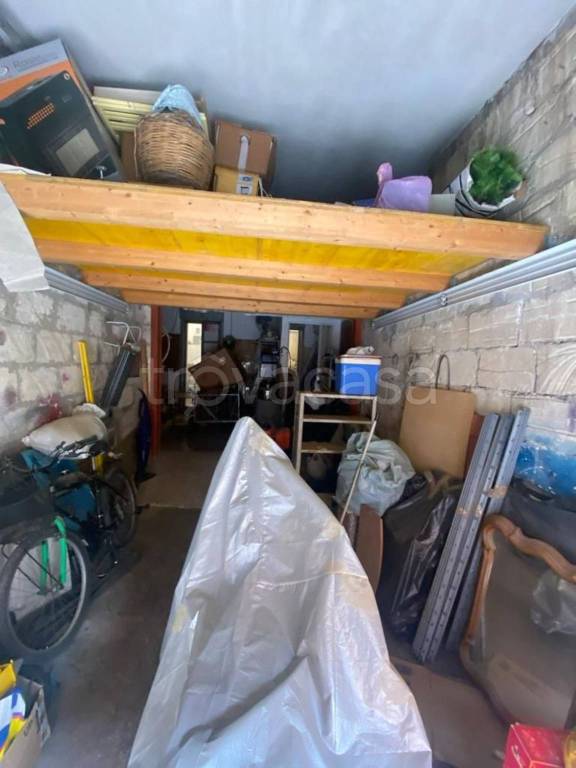 Garage in vendita ad Avola