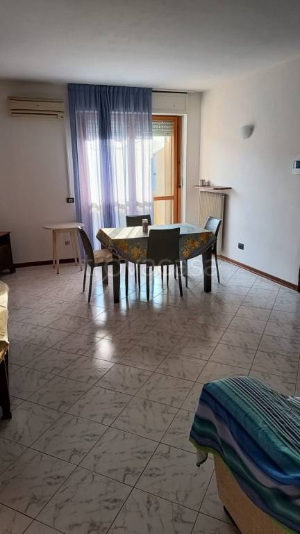 Appartamento in in vendita da privato a Piacenza via Luciano Ricchetti, 3B