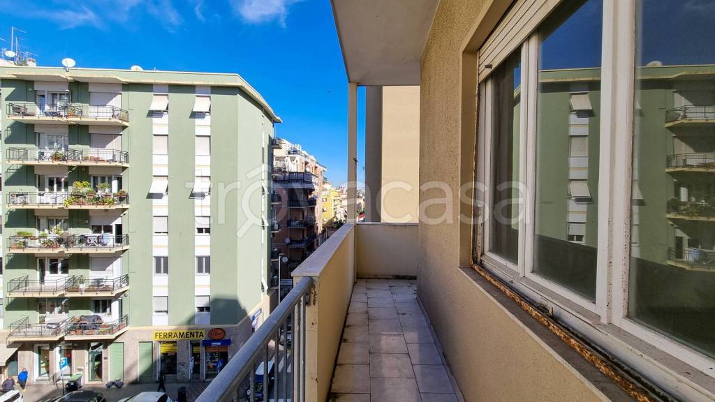 Appartamento in vendita a Cagliari via Pietro Cavaro, 36