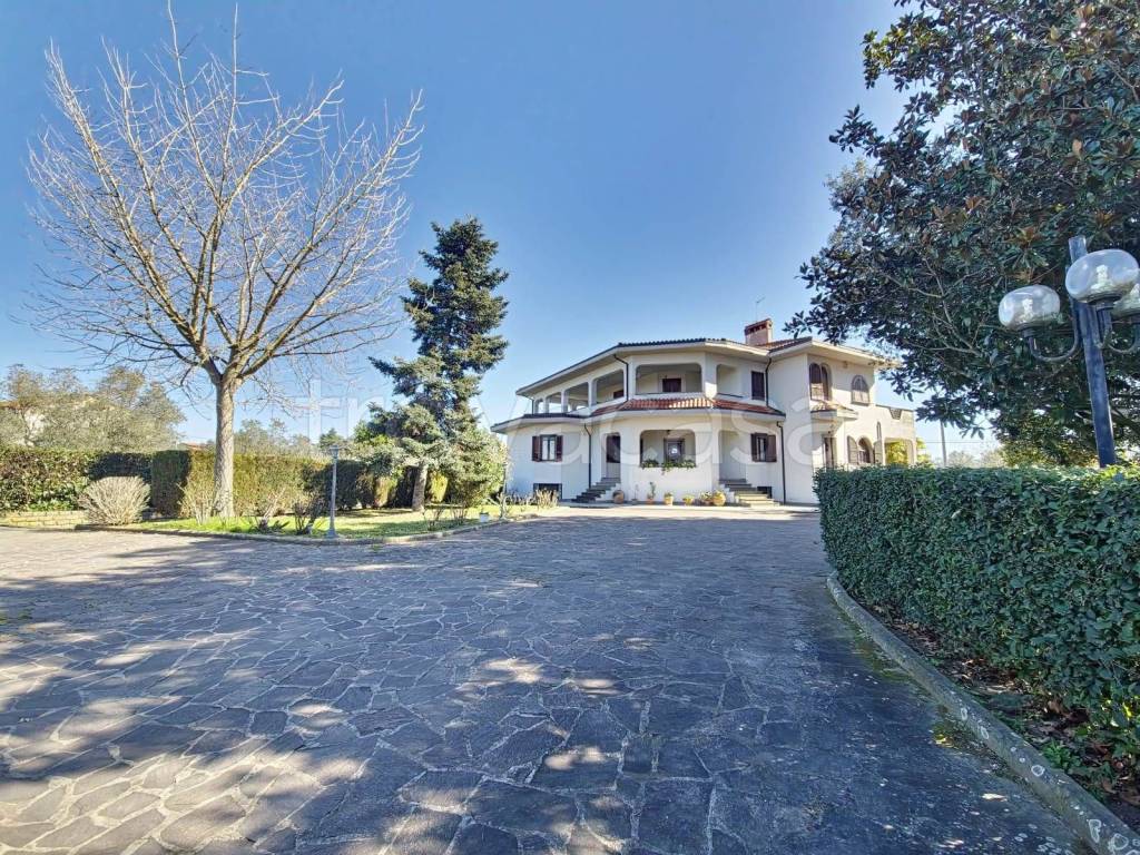 Villa in vendita a Viterbo strada Teverina