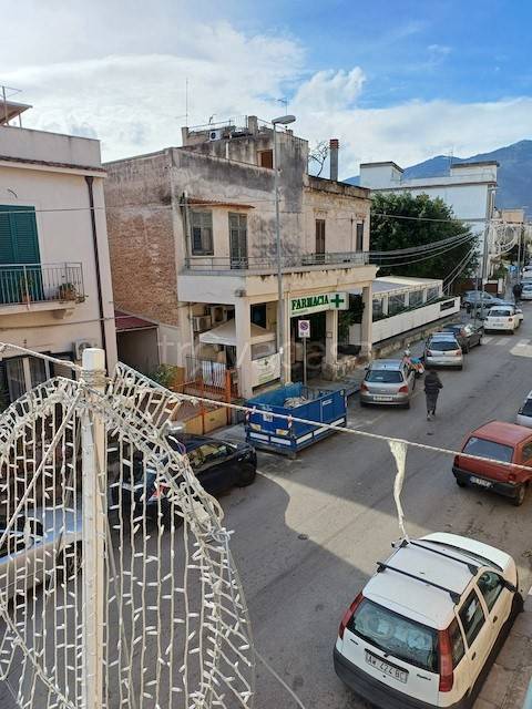 Appartamento in vendita a Palermo via Carbone dalla Via Pazienza, 89
