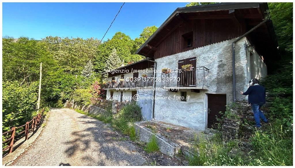 Villa Bifamiliare in vendita a Valle Cannobina via Martiri