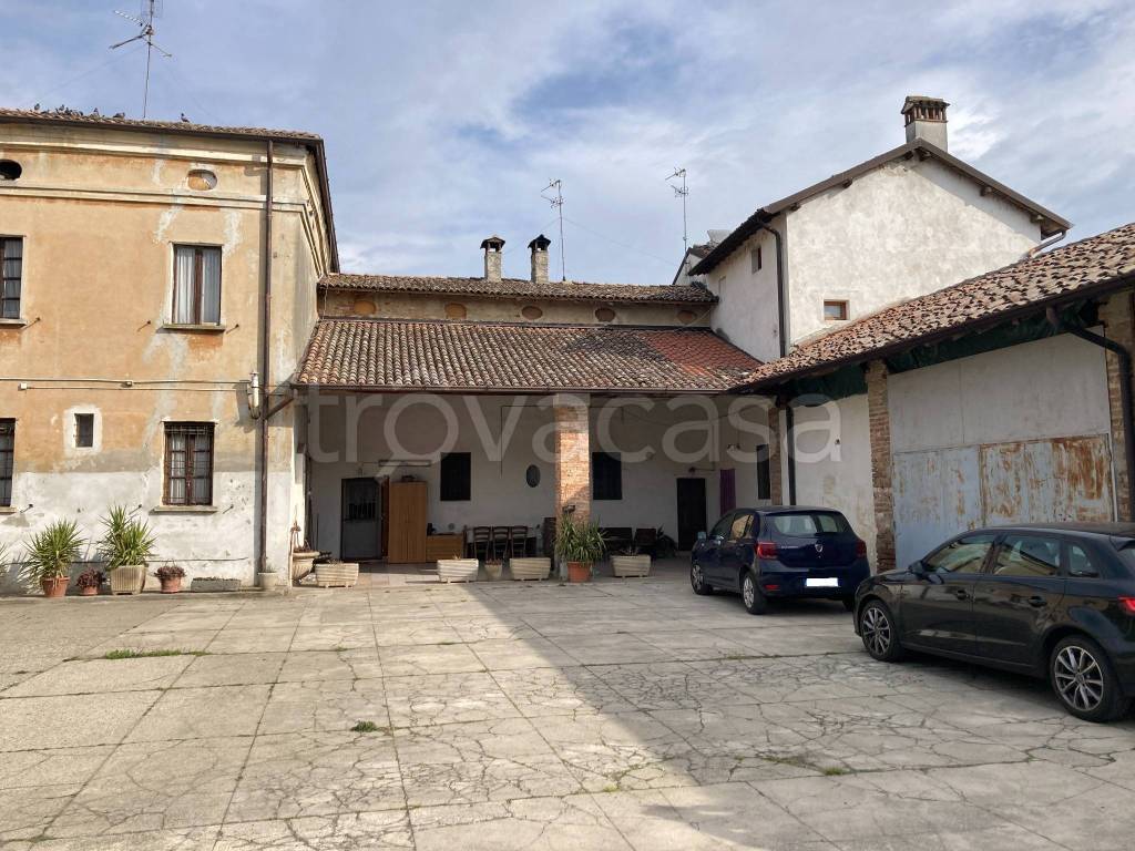 Casa Indipendente in vendita a Montodine via Giuseppe Garibaldi