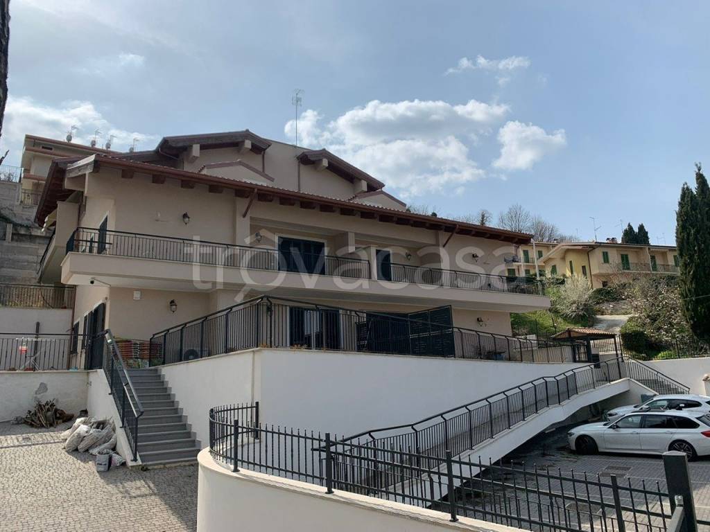 Appartamento in vendita a Monte Porzio Catone via palocci