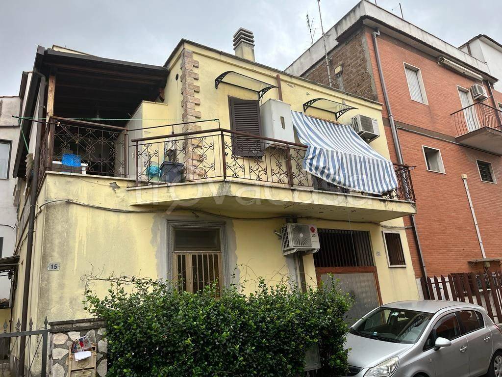 Appartamento in in vendita da privato ad Albano Laziale via Piemonte, 1