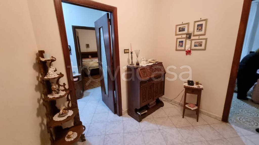 Appartamento in vendita a Pozzuoli via Vecchia San Gennaro